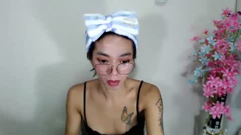 Snapshot of ameraslutty_ chatting on 10.02.25 amera online show from 10.02.25