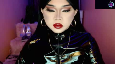 Queen Mireska online show from 03.16.26