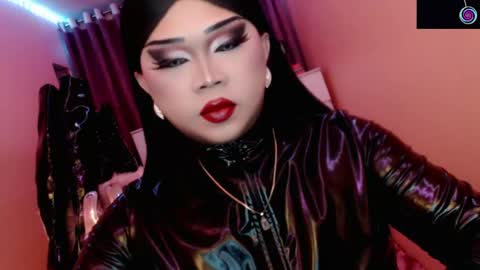 Queen Mireska online show from 05.03.26