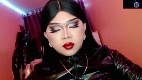 Queen Mireska online show from 05.08.26
