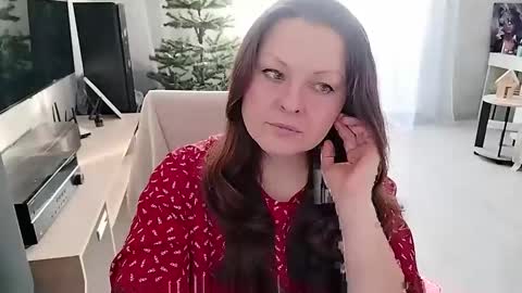 Snapshot of amilafran chatting on 02.06.26 Mila online show from 02.06.26