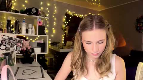 Amily online show from 03.20.26