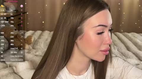 Amelia online show from 04.21.26