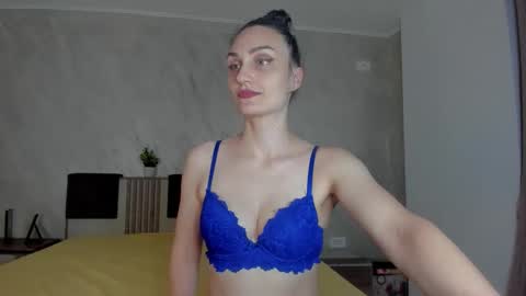 Snapshot of amiraanne chatting on 05.30.26 AmiraAnne online show from 05.30.26