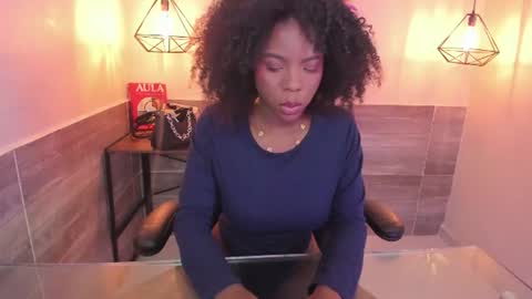 amirajones online show from 06.18.26
