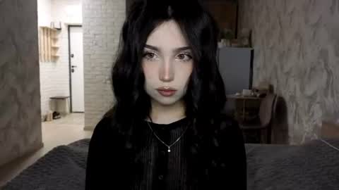Snapshot of amiyulo chatting on 07.21.26 Milana online show from 07.21.26