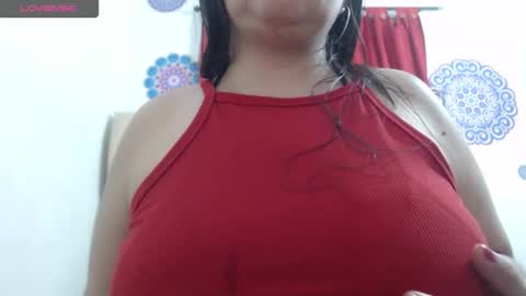 Snapshot of ammyloovee chatting on 05.20.26 Ammy online show from 05.20.26