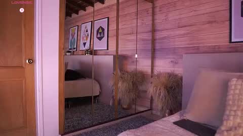 Snapshot of ammyscott1 chatting on 02.13.26 Ammy Scott online show from 02.13.26