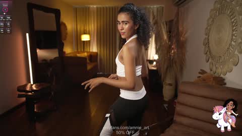 Snapshot of amnie_ chatting on 09.12.25 RETURN 30TH 100 explicit on online show from 09.12.25