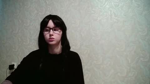 Amomira online show from 09.19.25