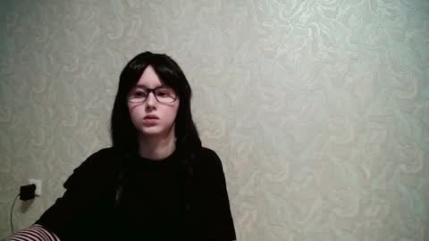 Amomira online show from 09.29.25