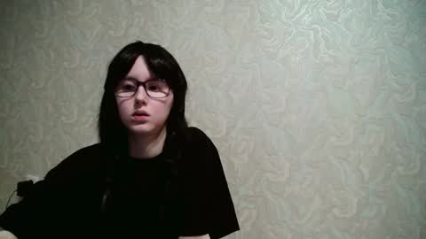 Amomira online show from 10.26.25