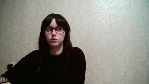 Amomira online show from 12.13.25