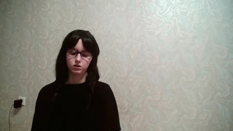 Amomira online show from 12.18.25