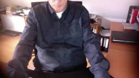 Snapshot of amor2200 chatting on 11.20.25 Amor2200 online show from 11.20.25