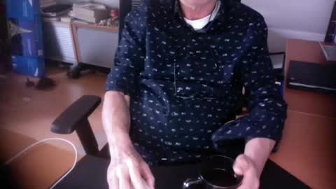 Snapshot of amor2200 chatting on 01.12.26 Amor2200 online show from 01.12.26