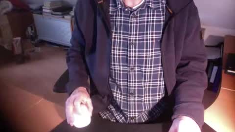 Snapshot of amor2200 chatting on 02.01.26 Amor2200 online show from 02.01.26