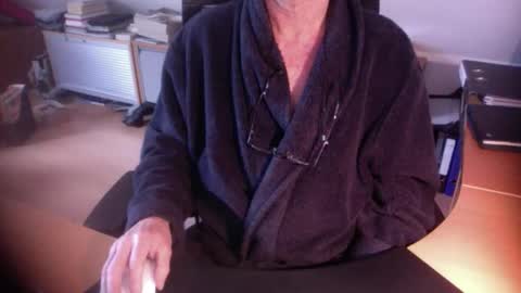 Snapshot of amor2200 chatting on 02.08.26 Amor2200 online show from 02.08.26