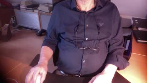 Snapshot of amor2200 chatting on 02.09.26 Amor2200 online show from 02.09.26