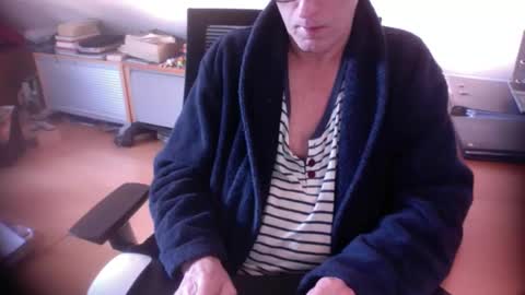 Snapshot of amor2200 chatting on 02.15.26 Amor2200 online show from 02.15.26