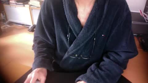 Snapshot of amor2200 chatting on 02.21.26 Amor2200 online show from 02.21.26