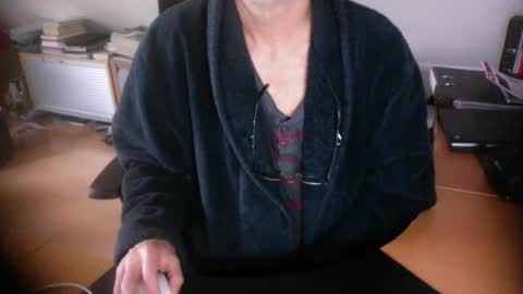 Snapshot of amor2200 chatting on 02.22.26 Amor2200 online show from 02.22.26