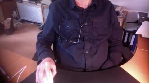 Snapshot of amor2200 chatting on 02.27.26 Amor2200 online show from 02.27.26