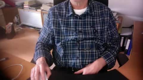 Snapshot of amor2200 chatting on 03.10.26 Amor2200 online show from 03.10.26