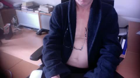 Snapshot of amor2200 chatting on 03.13.26 Amor2200 online show from 03.13.26