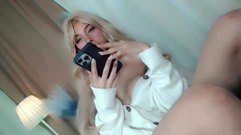 Belle Tylor online show from 12.23.25