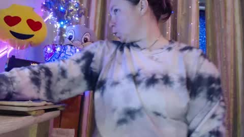 Snapshot of amorelara chatting on 04.19.26 amorelara online show from 04.19.26