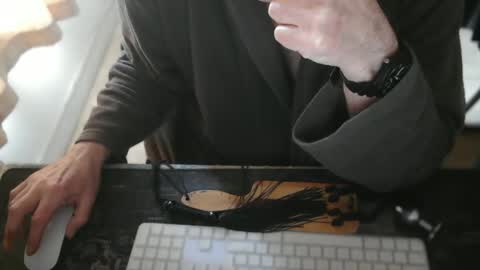 amslave4f online show from 05.17.26