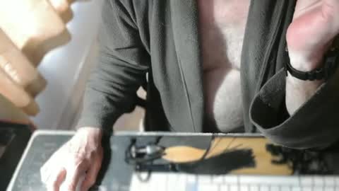 amslave4f online show from 06.26.26