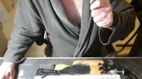 amslave4f online show from 07.26.26