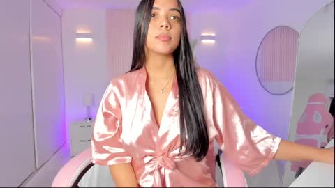Snapshot of amy_medina_ chatting on 12.13.24 Emily online show from 12.13.24