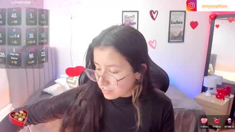 Snapshot of amy_sophiaa chatting on 02.22.25 Amy sophia 3 online show from 02.22.25