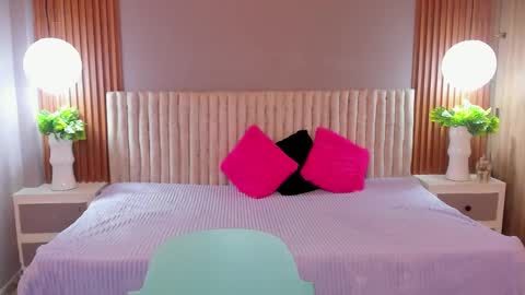 My name is AMY... Nice to meet you  thumb up me please its important online show from 03.14.26