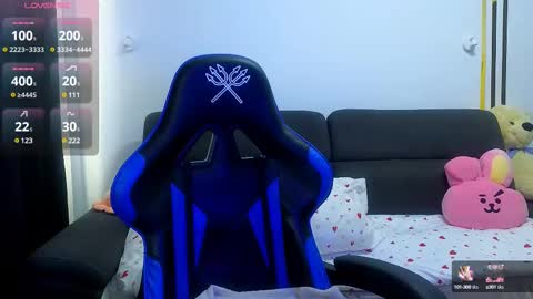 amykentt online show from 02.14.25