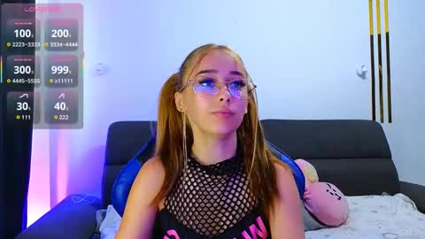 amykentt online show from 09.15.25