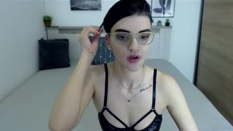Snapshot of amylexy chatting on 01.07.25 Hi there guys My pleasure in your hands pvt is open online show from 01.07.25