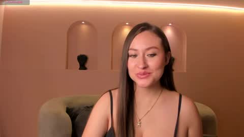 Snapshot of amyrosse_x chatting on 05.14.26 AMY R online show from 05.14.26