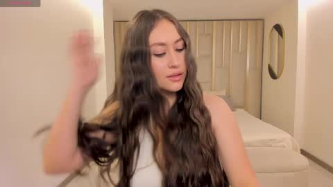 Snapshot of amyrosse_x chatting on 05.16.26 AMY R online show from 05.16.26