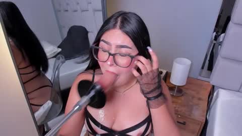 amywhitte_ online show from 02.04.26