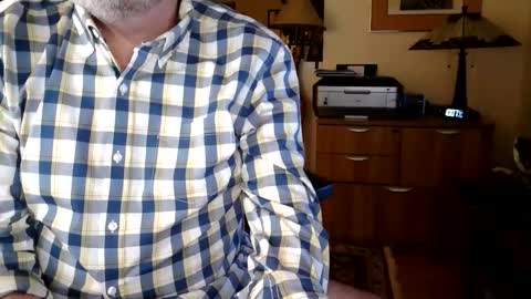 Snapshot of an_older_gentleman chatting on 11.13.25 an_older_gentleman online show from 11.13.25