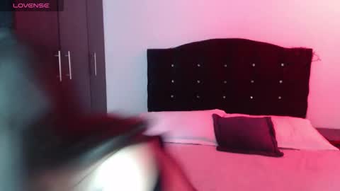 ana_arms_ online show from 03.16.26