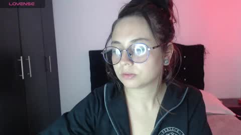 ana_arms_ online show from 03.31.26