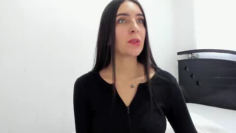 Snapshot of ana_castilo chatting on 12.28.24 Ana IG an castillo 1 online show from 12.28.24