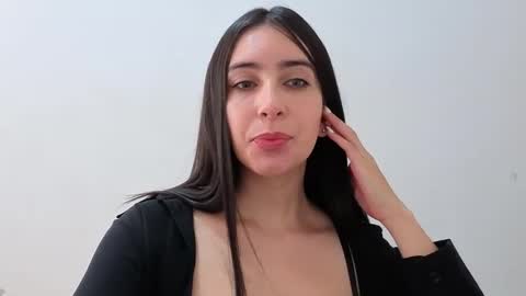 Snapshot of ana_castilo chatting on 10.19.25 Ana IG an castillo 1 online show from 10.19.25