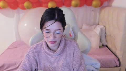 Im anna but you can call me as you want online show from 02.12.25