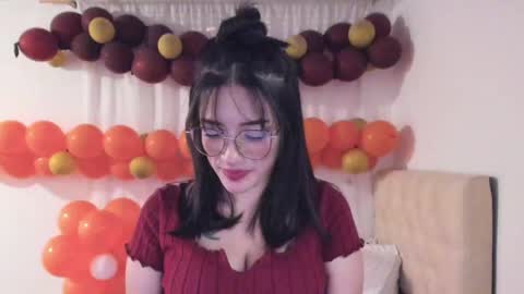 Im anna but you can call me as you want online show from 02.24.25